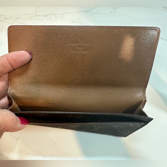 Louis Vuitton Monogram Porte Wallet. - Picture 3 of 4